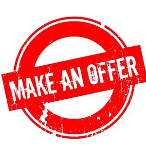 Bundle make an offer gettin rid of everything ‼️100% authentic